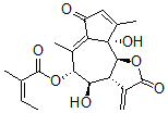 CAS 登录号：1405-19-2， (Z)-2-甲基-2-丁烯酸 (3aR)-2,3,3a,4,5,7,9a,9balpha-八氢-4beta,9abeta-二羟基-6,9-二甲基-3-亚甲基-2,7-二氧代薁并[4,5-b]呋喃-5alpha-基酯