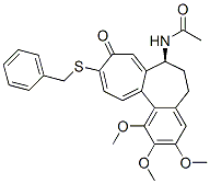 CAS 登录号：76129-12-9， N-[(7S)-1,2,3-三甲氧基-9-氧代-10-(苯基甲硫基)-6,7-二氢-5H-苯并[d]庚搭烯-7-基]乙酰胺