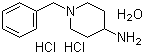 CAS 登录号：1205-72-7, 4-氨基-1-苄基哌啶二盐酸盐水合物