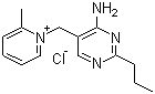 CAS 登录号：121-25-5, 安普罗林, 盐酸氨丙啉, 1-[(4-氨基-2-丙基-5-嘧啶基)甲基]-2-甲基吡啶氯化物